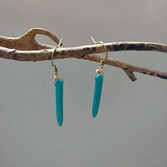 Minimalist Turqouise Spike Beach Boho Earring - Picture 4 of 8